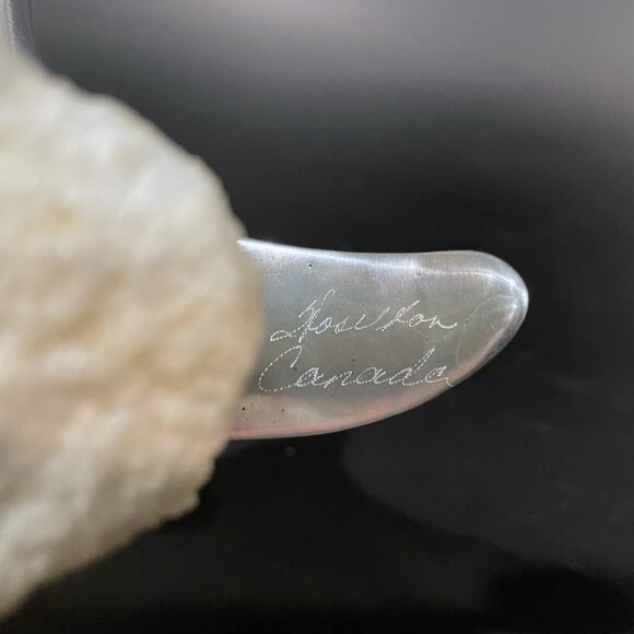 Hoselton Canada Art Polished Aluminum Goose in Flight on Stone Base Sculpture - Picture 6 of 6